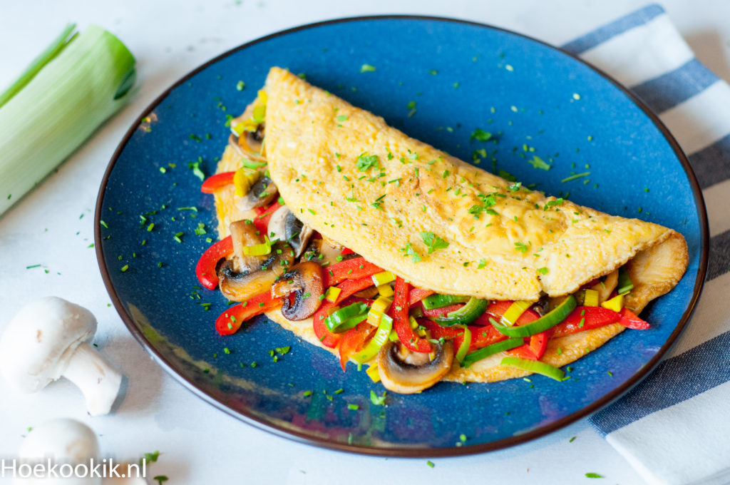 Omelet gevuld met groente