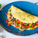 Omelet gevuld met groente